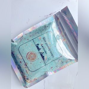 Blue pomegranate lavender bath salts 🦋